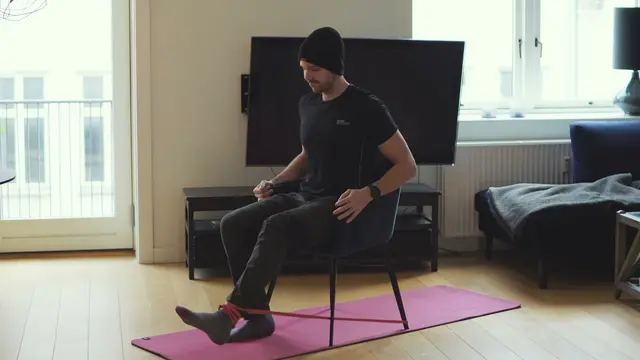 Band Knee Extensions